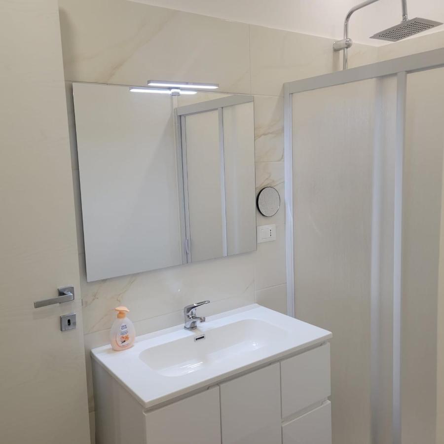 B&B Dei Sogni In Centro, Con Facilita Di Parcheggio Cosença Exterior foto