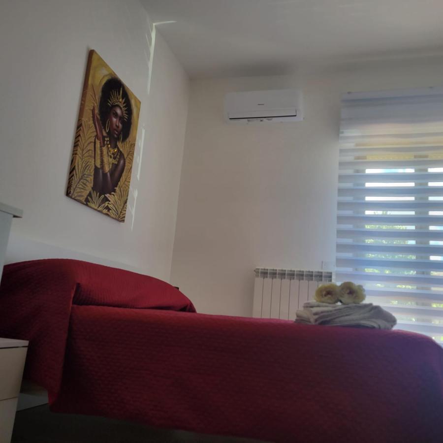 B&B Dei Sogni In Centro, Con Facilita Di Parcheggio Cosença Exterior foto