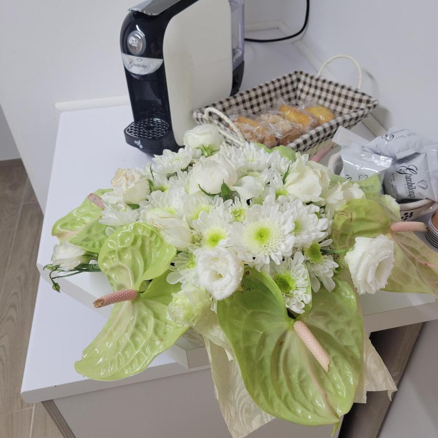 B&B Dei Sogni In Centro, Con Facilita Di Parcheggio Cosença Exterior foto