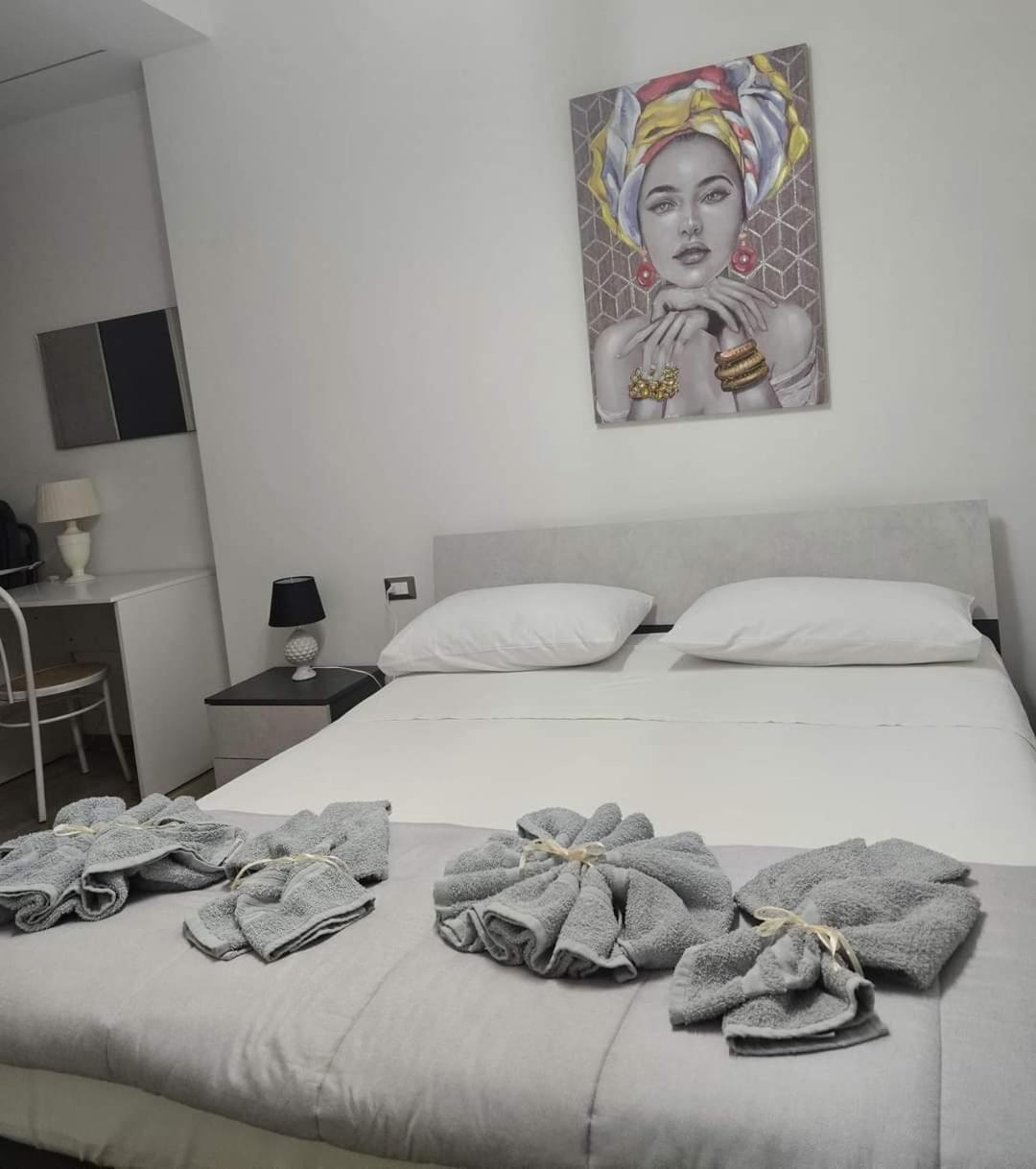 B&B Dei Sogni In Centro, Con Facilita Di Parcheggio Cosença Exterior foto